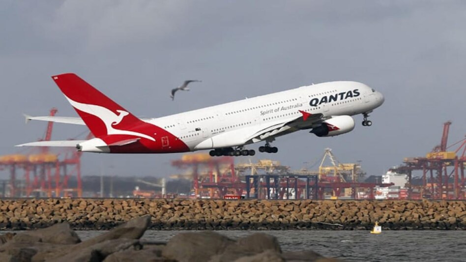 Soon after Dee’s tweet went viral, users condemned the airline for neglecting the religious beliefs of several passengers in the name of cost cutting. Soon after Dee’s tweet went viral, users condemned the airline for neglecting the religious beliefs of several passengers in the name of cost cutting.