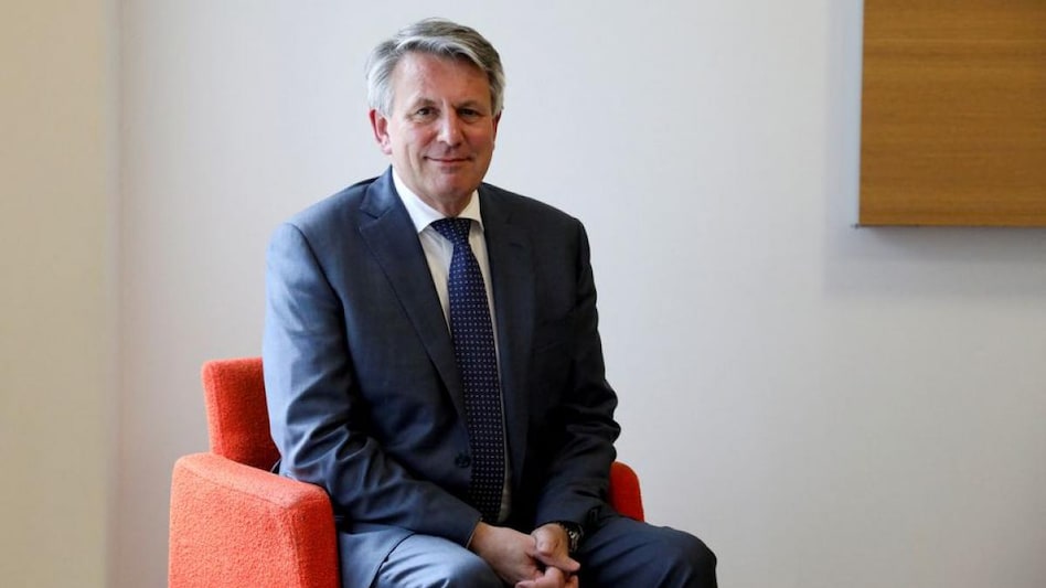 Shell's CEO van Beurden prepares to step down next year: Sources (Photo: Reuters) Shell's CEO van Beurden prepares to step down next year: Sources (Photo: Reuters)