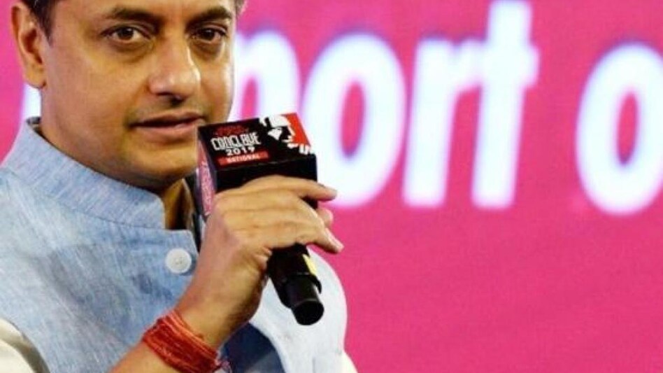 India's retail inflation jumped to 7 per cent in August as against 6.71 percent in July. India's retail inflation jumped to 7 per cent in August as against 6.71 percent in July.