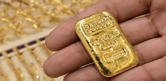 Gold prices today: In the international market, spot gold was at $1,676.80 per ounce, as of 0037 GMT. US gold futures rose 0.5 per cent at $1,686.70. Gold prices today: In the international market, spot gold was at $1,676.80 per ounce, as of 0037 GMT. US gold futures rose 0.5 per cent at $1,686.70.