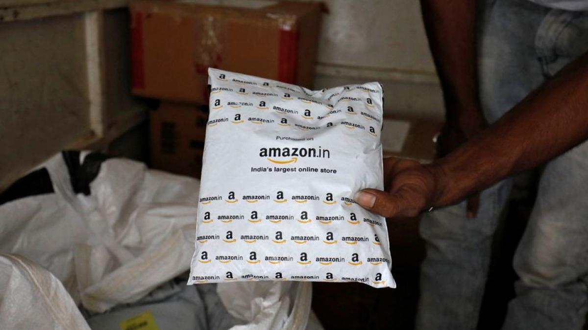 Amazon India to waive 50% fee for new sellers in festival season (Photo: Reuters) Amazon India to waive 50% fee for new sellers in festival season (Photo: Reuters)