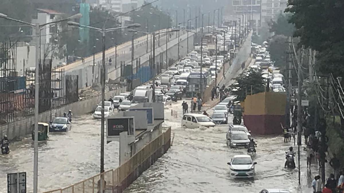 Netizens took to Twitter to share videos of parts of Bengaluru submerged under water. Netizens took to Twitter to share videos of parts of Bengaluru submerged under water.
