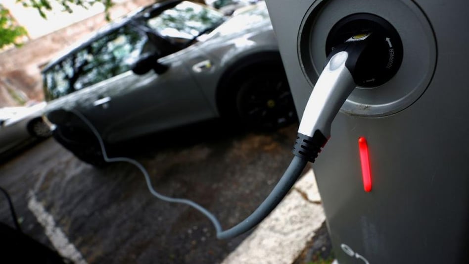EV players laud new battery safety norms, say will aid India’s electric vehicle adoption (Photo: Reuters) EV players laud new battery safety norms, say will aid India’s electric vehicle adoption (Photo: Reuters)