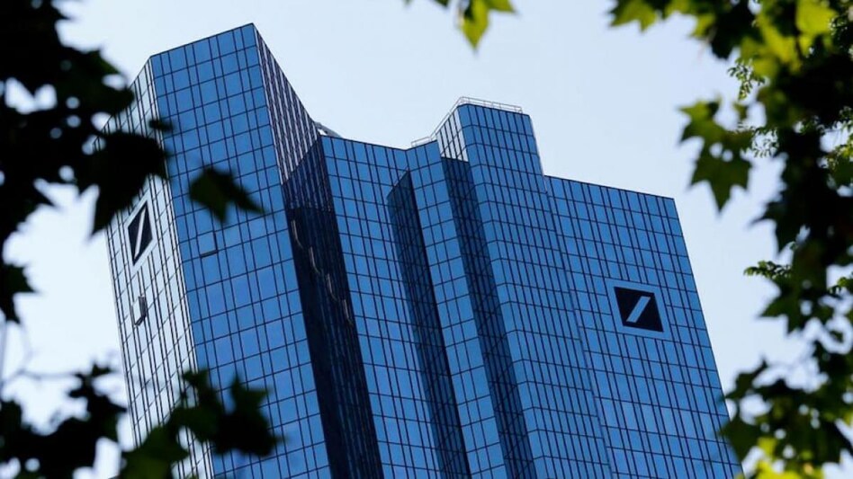 Deutsche Bank will contribute an amount of less than 10 million euros. Deutsche Bank will contribute an amount of less than 10 million euros.