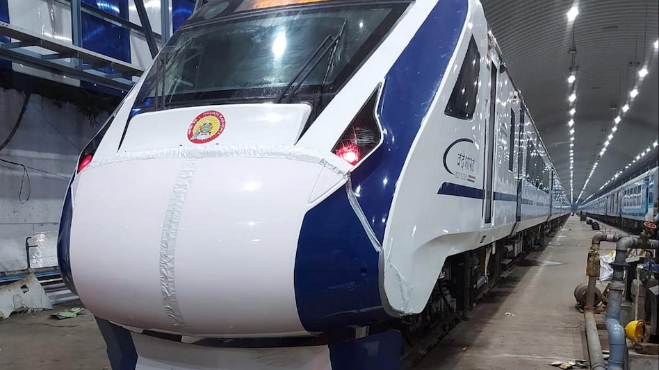 Mumbai Central-Gandhinagar Vande Bharat Express train after its nose cone was replaced by railway authorities Mumbai Central-Gandhinagar Vande Bharat Express train after its nose cone was replaced by railway authorities