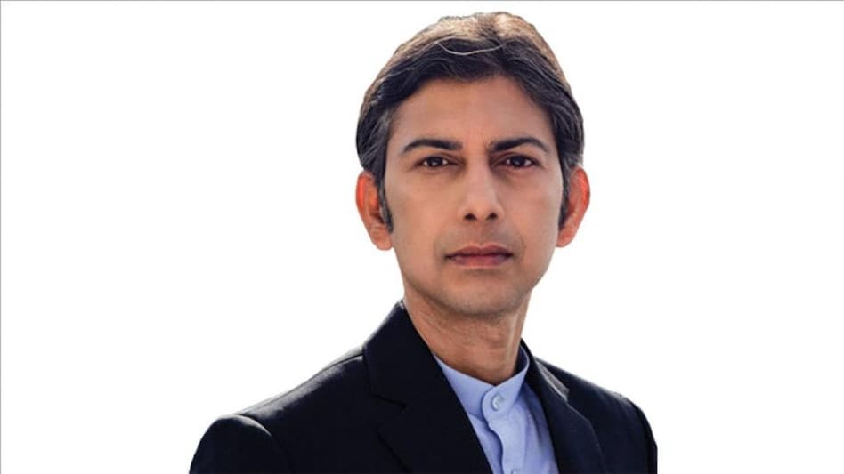 "Sitting here in London, it is impossible not to be struck by the stark difference in economic tidings these days from the western world and India," writes Udayan Mukherjee "Sitting here in London, it is impossible not to be struck by the stark difference in economic tidings these days from the western world and India," writes Udayan Mukherjee