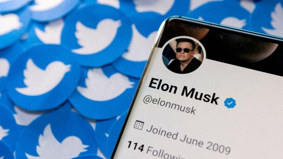 Twitter shares to be suspended on NYSE as Musk nears takeover Twitter shares to be suspended on NYSE as Musk nears takeover