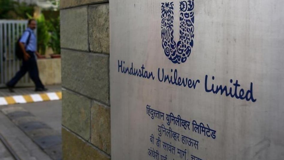 HUL denies selling carcinogenic Dove dry shampoos in India (Photo: Reuters) HUL denies selling carcinogenic Dove dry shampoos in India (Photo: Reuters)