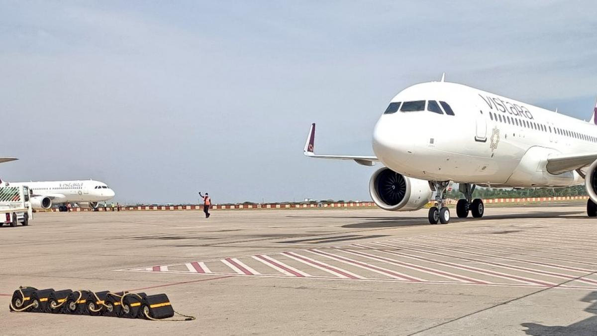 Vistara announces discounts for festive season on domestic and international flights (Photo: Twitter) Vistara announces discounts for festive season on domestic and international flights (Photo: Twitter)