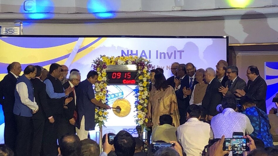 Nitin Gadkari, Minister of Road Transport & Highways rings the bell in BSE to mark the listing of the listing of NHAI InvIT Non Convertible Debentures today. Nitin Gadkari, Minister of Road Transport & Highways rings the bell in BSE to mark the listing of the listing of NHAI InvIT Non Convertible Debentures today.