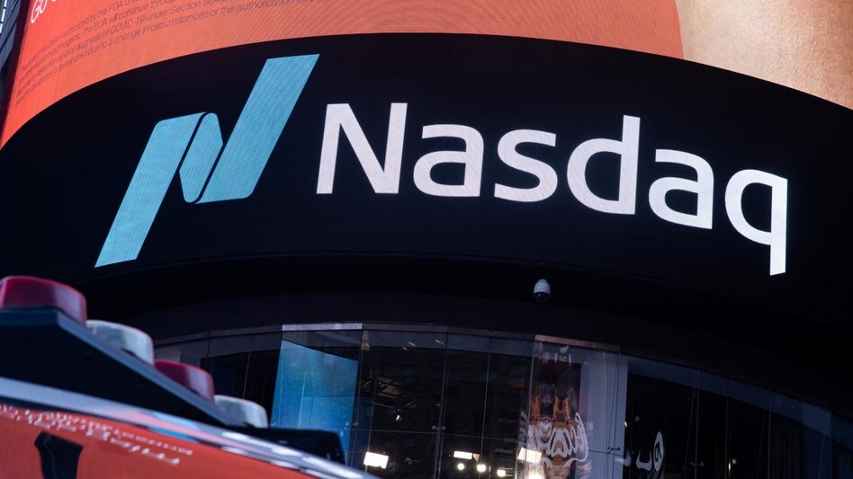 Nasdaq falls as US export controls on China weigh on chip stocks (Photo: Reuters) Nasdaq falls as US export controls on China weigh on chip stocks (Photo: Reuters)