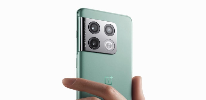 OnePlus 10 Pro was launched earlier this year and it will be one of the first OnePlus phones to get 5G support OnePlus 10 Pro was launched earlier this year and it will be one of the first OnePlus phones to get 5G support