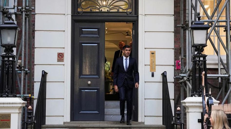 Sunak's immediate challenge would be to assure the people and markets that he has plans to deal with inflation and the energy bill crisis. (Reuters) Sunak's immediate challenge would be to assure the people and markets that he has plans to deal with inflation and the energy bill crisis. (Reuters)