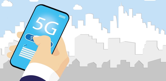 Apple's iPhone models, including the latest iPhone 14, and many of Samsung's premier phones do not have software compatible for supporting 5G in India. Apple's iPhone models, including the latest iPhone 14, and many of Samsung's premier phones do not have software compatible for supporting 5G in India.