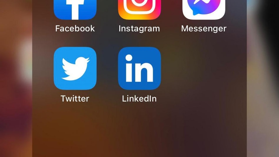 Musk shall reportedly make Twitter's verification badge a part of Twitter Blue subscription Musk shall reportedly make Twitter's verification badge a part of Twitter Blue subscription