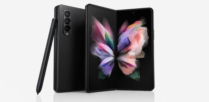 Samsung Galaxy Z Flip3 (retailing for Rs 63,999) will be available at a discounted price of Rs 59,999, and an additional, limited period cashback of Rs 5,000 will be available during Flipkart's Big Diwali Sale. Samsung Galaxy Z Flip3 (retailing for Rs 63,999) will be available at a discounted price of Rs 59,999, and an additional, limited period cashback of Rs 5,000 will be available during Flipkart's Big Diwali Sale.