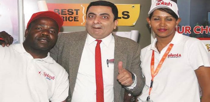 Pak Bean or the Pakistani Mr Bean is a Pakistani comedian Asif Mohammad who performed a show in the country in 2016. Pak Bean or the Pakistani Mr Bean is a Pakistani comedian Asif Mohammad who performed a show in the country in 2016.