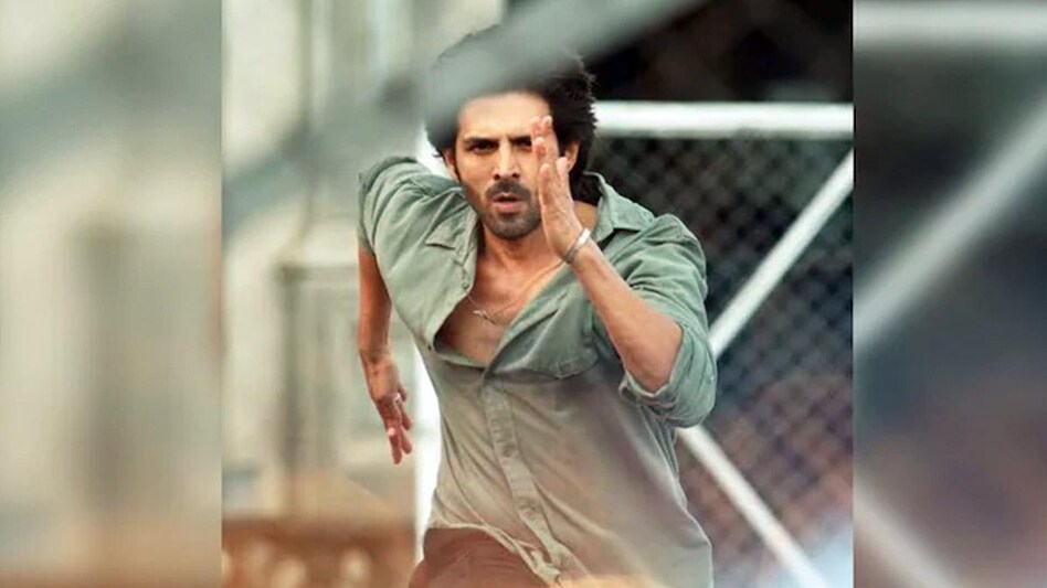Shehzada teaser is packed with high-octane action scenes and ends with Kriti Sanon at a beach destination while Kartik Aaryan exclaims "Wow." Shehzada teaser is packed with high-octane action scenes and ends with Kriti Sanon at a beach destination while Kartik Aaryan exclaims "Wow."