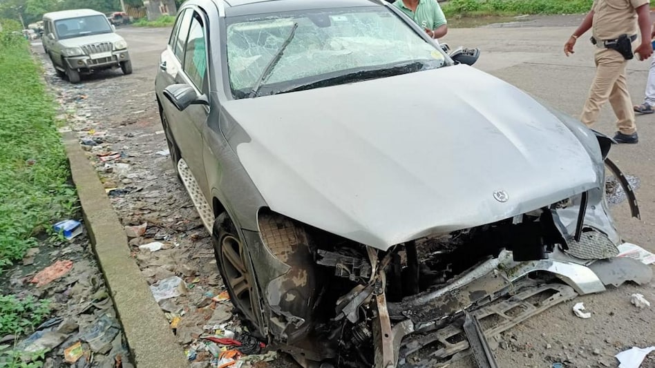 Anahita Pandole, a Mumbai gynaecologist who was driving the car, and her husband Darius Pandole who was sitting next to her, were seriously injured. Anahita Pandole, a Mumbai gynaecologist who was driving the car, and her husband Darius Pandole who was sitting next to her, were seriously injured.