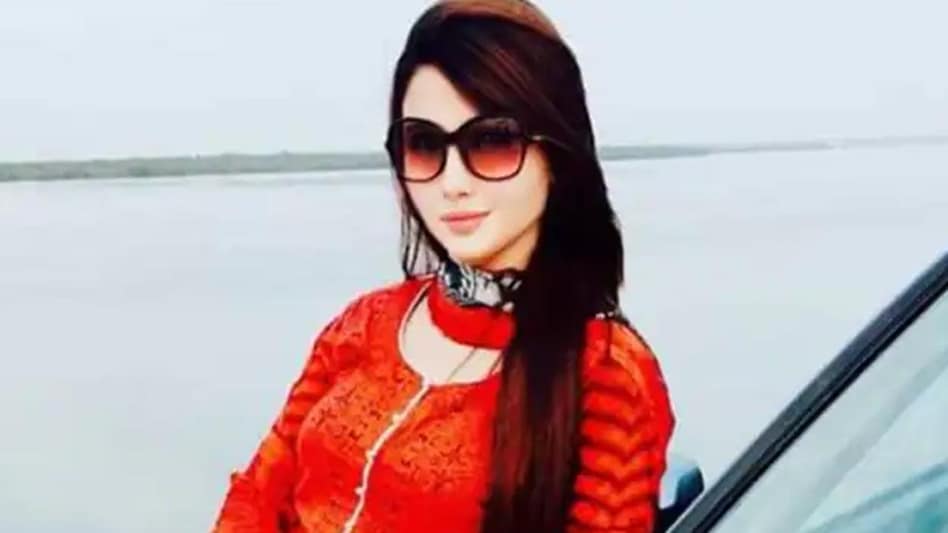 This Pakistani actor will marry a Zimbabwean guy, if Zimbabwe beats India in the upcoming T20 World Cup match This Pakistani actor will marry a Zimbabwean guy, if Zimbabwe beats India in the upcoming T20 World Cup match