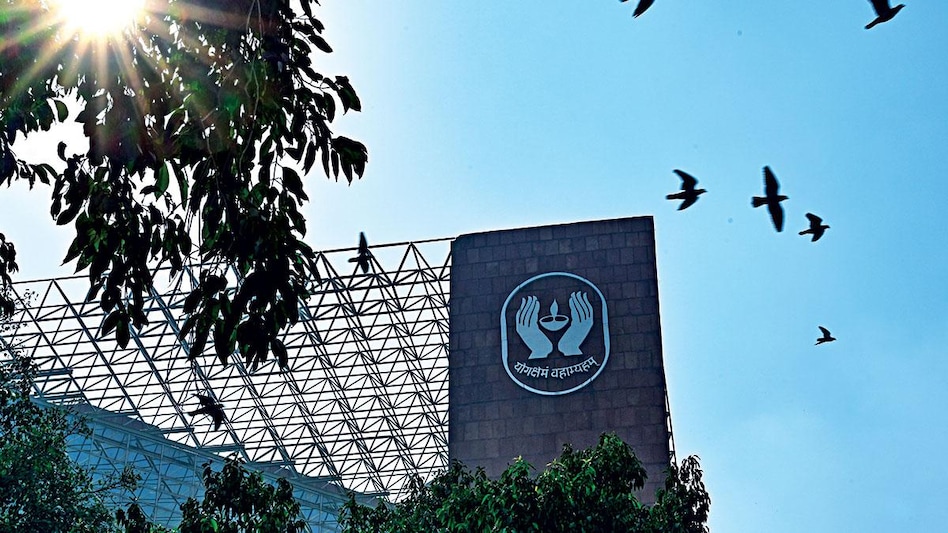 Life Insurance Corporation, the country's biggest insurer, debuted at the 9th spot in the BT500 2022 list Life Insurance Corporation, the country's biggest insurer, debuted at the 9th spot in the BT500 2022 list