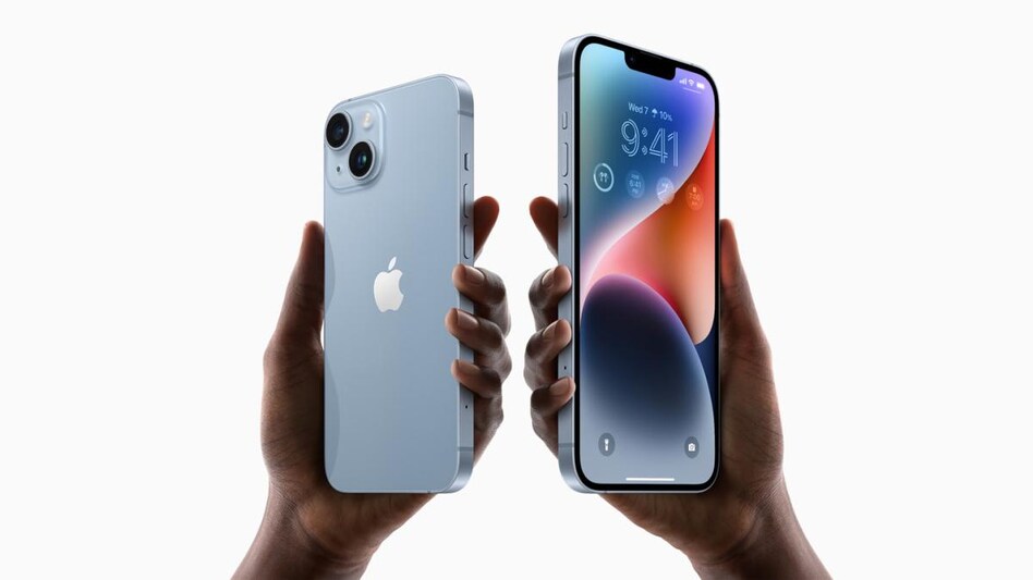 Hundreds of iPhones have reportedly been seized in retail stores. Hundreds of iPhones have reportedly been seized in retail stores.