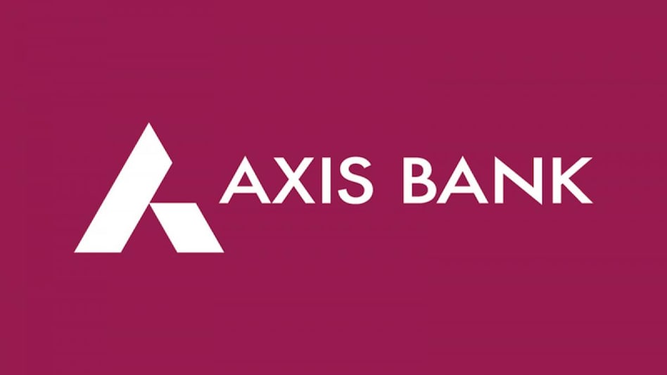Govt to exit Axis Bank with sale of 1.55% stake; expects to garner Rs 4,000 cr Govt to exit Axis Bank with sale of 1.55% stake; expects to garner Rs 4,000 cr