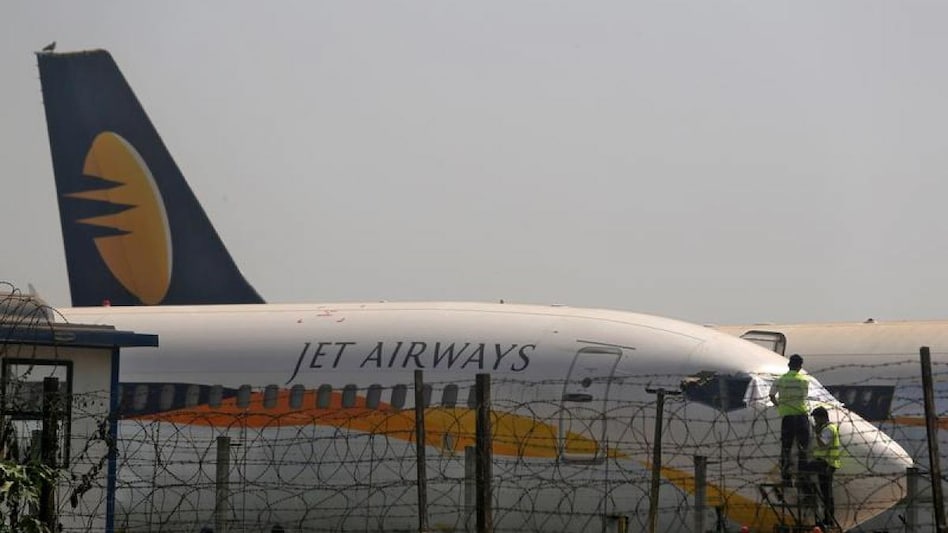 Jet Airways' resolution plan totters due to disagreement with creditors: Report (Photo: Reuters) Jet Airways' resolution plan totters due to disagreement with creditors: Report (Photo: Reuters)