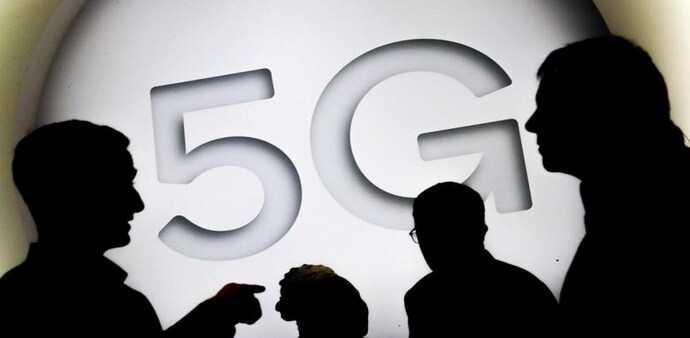 Reliance Jio aims to bring Kolkata under 5G service coverage by June 23 (Photo: Reuters) Reliance Jio aims to bring Kolkata under 5G service coverage by June 23 (Photo: Reuters)