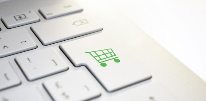 Fake reviews and star ratings mislead consumers into buying online products and services. Fake reviews and star ratings mislead consumers into buying online products and services.