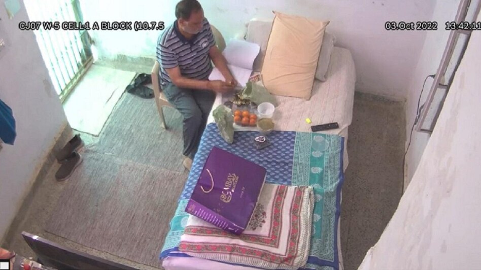 Screengrab of Satyendar Jain at Tihar jail Screengrab of Satyendar Jain at Tihar jail