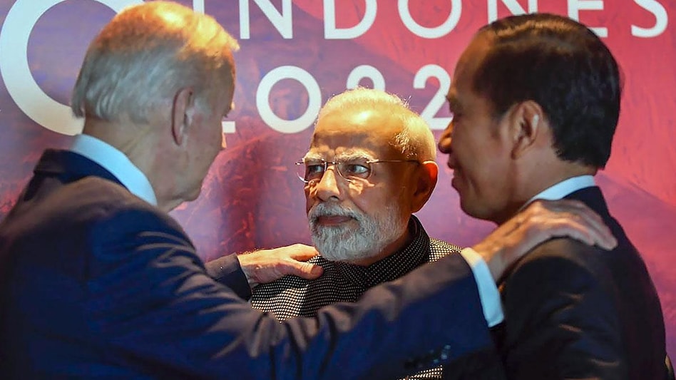 PM Modi, US President Joe Biden, Indonesia President Joko Widodo meet at G20 Summit PM Modi, US President Joe Biden, Indonesia President Joko Widodo meet at G20 Summit