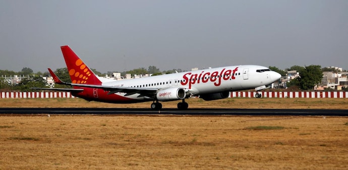 SpiceJet quarterly loss widens to Rs 838 crore on higher fuel prices (Photo: Reuters) SpiceJet quarterly loss widens to Rs 838 crore on higher fuel prices (Photo: Reuters)
