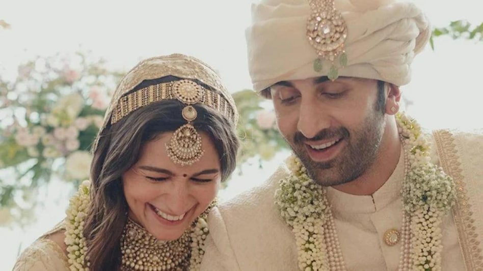 Alia Bhatt-Ranbir Kapoor blessed with baby girl Alia Bhatt-Ranbir Kapoor blessed with baby girl