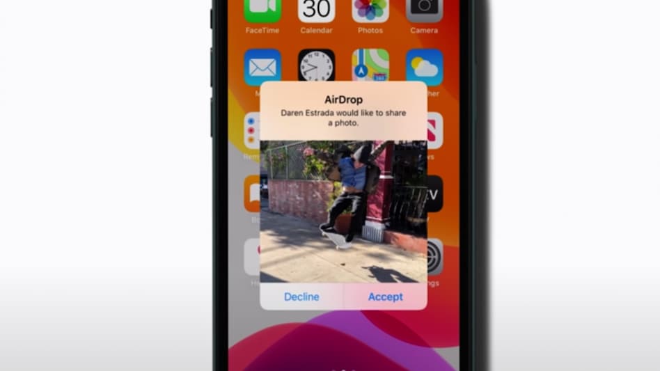 It allows a user to choose between 'everyone' and 'contacts only' once the feature is turned on. It allows a user to choose between 'everyone' and 'contacts only' once the feature is turned on.