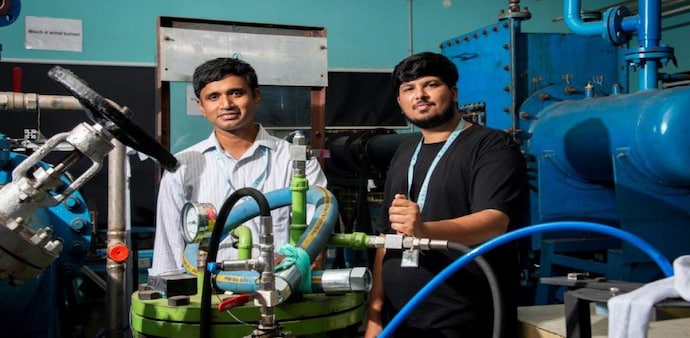 Founded in 2017 by aerospace engineers Srinath Ravichandran and Moin SPM, and the Indian Institute of Technology (IIT)-Madras faculty member Prof. Sathyanarayan R Chakravarthy, AgniKul is the first Indian company to ink an agreement with ISRO Founded in 2017 by aerospace engineers Srinath Ravichandran and Moin SPM, and the Indian Institute of Technology (IIT)-Madras faculty member Prof. Sathyanarayan R Chakravarthy, AgniKul is the first Indian company to ink an agreement with ISRO