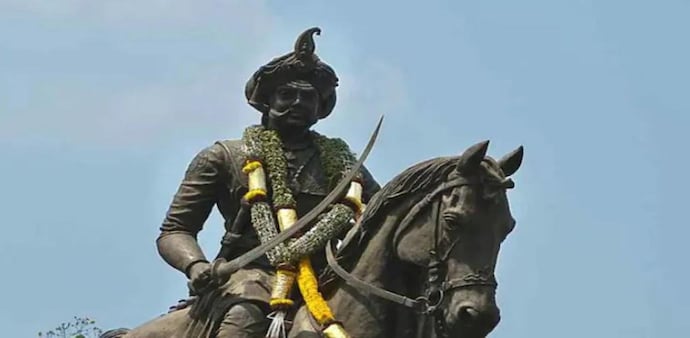 Called the Statue of Prosperity, the statue has been sculpted by Padma awardee Ram V Sutar using 98 tonnes of bronze and 120 tonnes of steel Called the Statue of Prosperity, the statue has been sculpted by Padma awardee Ram V Sutar using 98 tonnes of bronze and 120 tonnes of steel