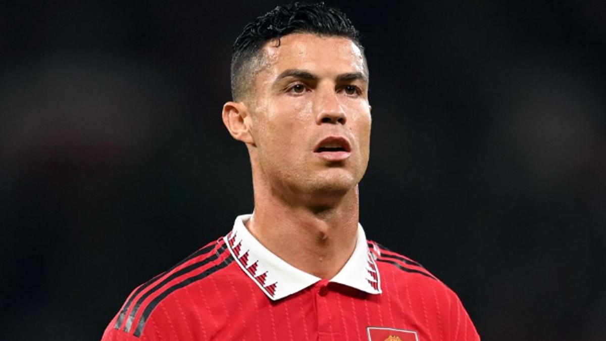 Cristiano Ronaldo leaves Manchester United with immediate effect ...