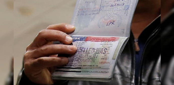 H-1 B visa is issued for persons in specialty occupations whereas the L visa is issued for intracompany transferees H-1 B visa is issued for persons in specialty occupations whereas the L visa is issued for intracompany transferees