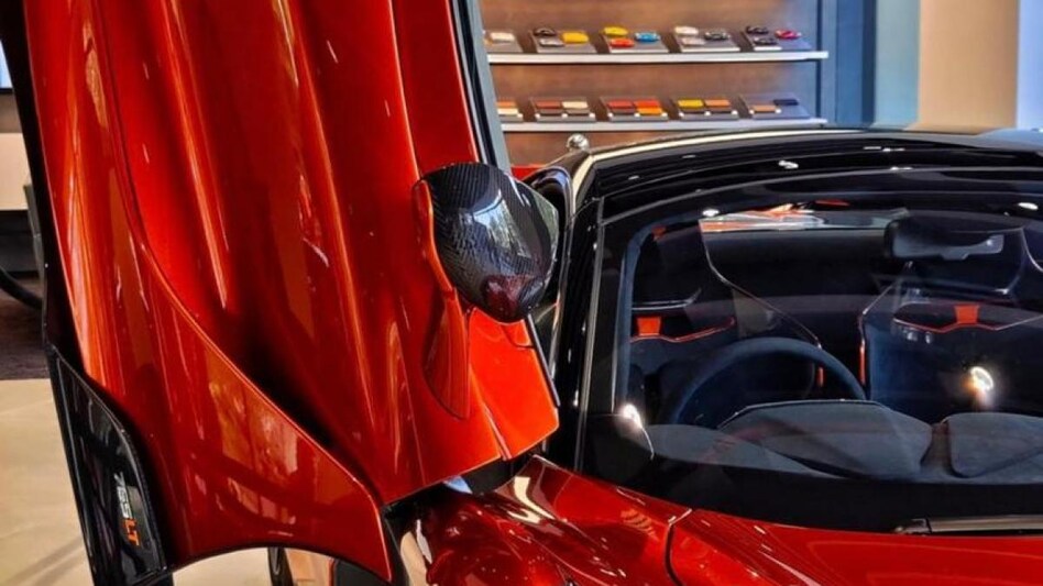 The 765LT Spider, is claimed to be the fastest convertible the company has ever produced, with the folding roof shutting in 11 seconds. It is also a part of the track-focused ‘Longtail’ models. The 765LT Spider, is claimed to be the fastest convertible the company has ever produced, with the folding roof shutting in 11 seconds. It is also a part of the track-focused ‘Longtail’ models.