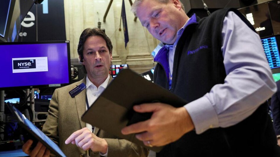 Nasdaq leads Wall Street lower after robust November jobs data (Photo: Reuters) Nasdaq leads Wall Street lower after robust November jobs data (Photo: Reuters)