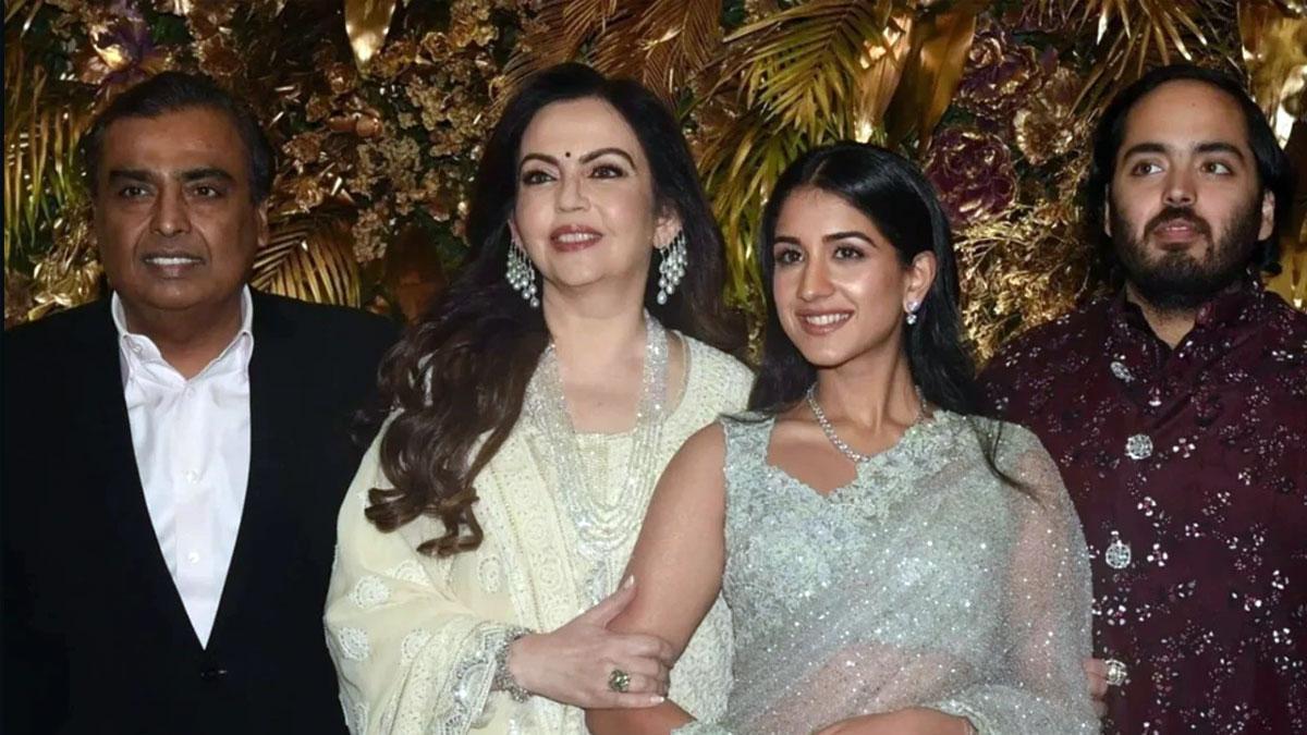 How did Mukesh Ambani propose to Nita Ambani? Old interview goes viral |  Trending - Hindustan Times