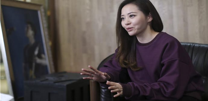 Famous Chinese singer apologises for injecting herself with Covid Famous Chinese singer apologises for injecting herself with Covid