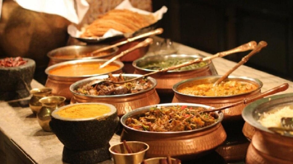 Some netizens were outraged by the video, claiming that it was highly degrading to make the student clean dishes Some netizens were outraged by the video, claiming that it was highly degrading to make the student clean dishes