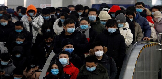 This current Covid wave may see China's daily case rate rise to 3.7 million in January, according to British scientific information and analytics company Airfinity (File photo: Reuters) This current Covid wave may see China's daily case rate rise to 3.7 million in January, according to British scientific information and analytics company Airfinity (File photo: Reuters)
