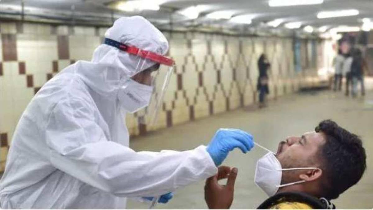 Samples of those arriving from foreign countries are being randomly tested for coronavirus variants. Samples of those arriving from foreign countries are being randomly tested for coronavirus variants.