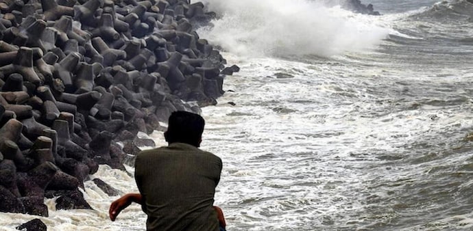 Cyclone Mandous: The cyclone is likely to cross the coast near Mahabalipuram with a maximum sustained wind speed of 65 kmph to 75 kmph gusting to 85 kmph on December 9 Cyclone Mandous: The cyclone is likely to cross the coast near Mahabalipuram with a maximum sustained wind speed of 65 kmph to 75 kmph gusting to 85 kmph on December 9