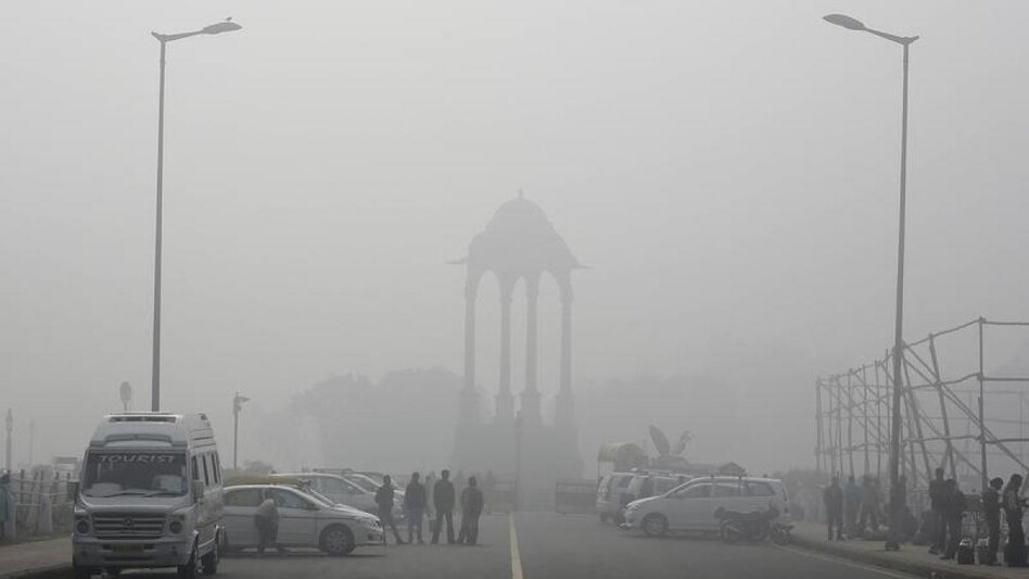 Centre's air quality panel lifts curbs imposed in Delhi-NCR under GRAP stage 3 (Photo: Reuters) Centre's air quality panel lifts curbs imposed in Delhi-NCR under GRAP stage 3 (Photo: Reuters)