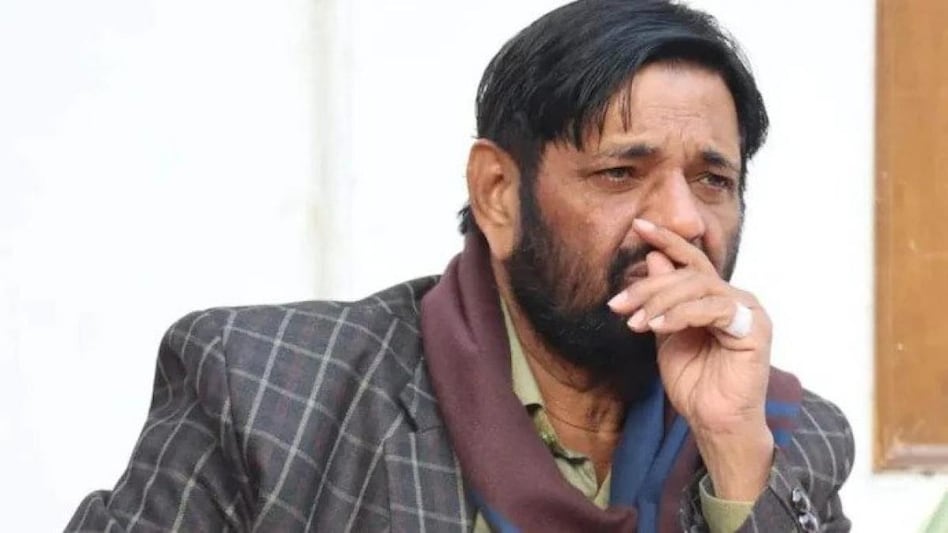 The minister went on to say that the de-addiction campaign should be introduced to all schools The minister went on to say that the de-addiction campaign should be introduced to all schools