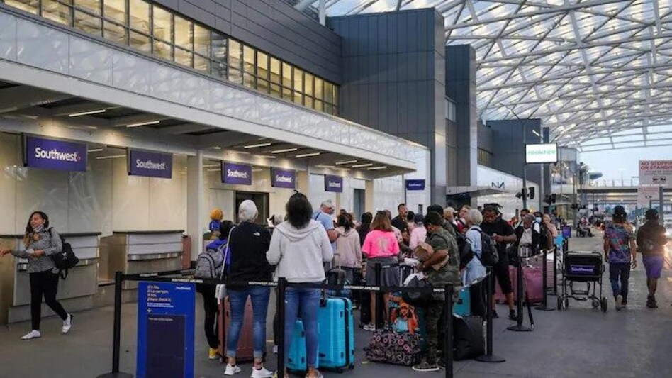 The United States also is expanding its voluntary genomic sequencing program at airports, adding Seattle and Los Angeles to the program. (Image: Reuters) The United States also is expanding its voluntary genomic sequencing program at airports, adding Seattle and Los Angeles to the program. (Image: Reuters)